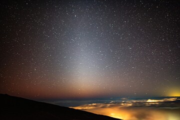 星空璀璨云海映山