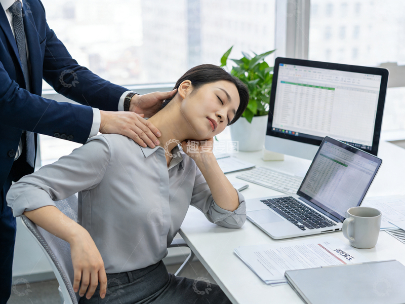 高清大图下载【趣麦麦图】办公室关怀按摩放松