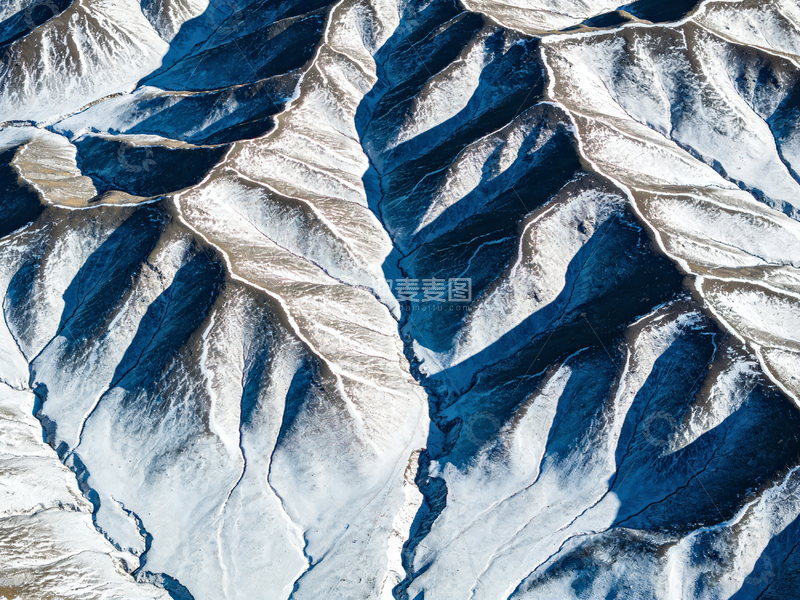 高清大图下载【趣麦麦图】雪山纹理航拍图
