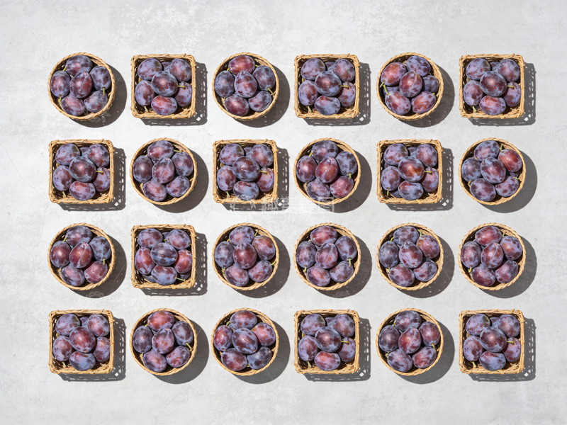 高清大图下载【趣麦麦图】整齐排列的李子馅饼美食摄影