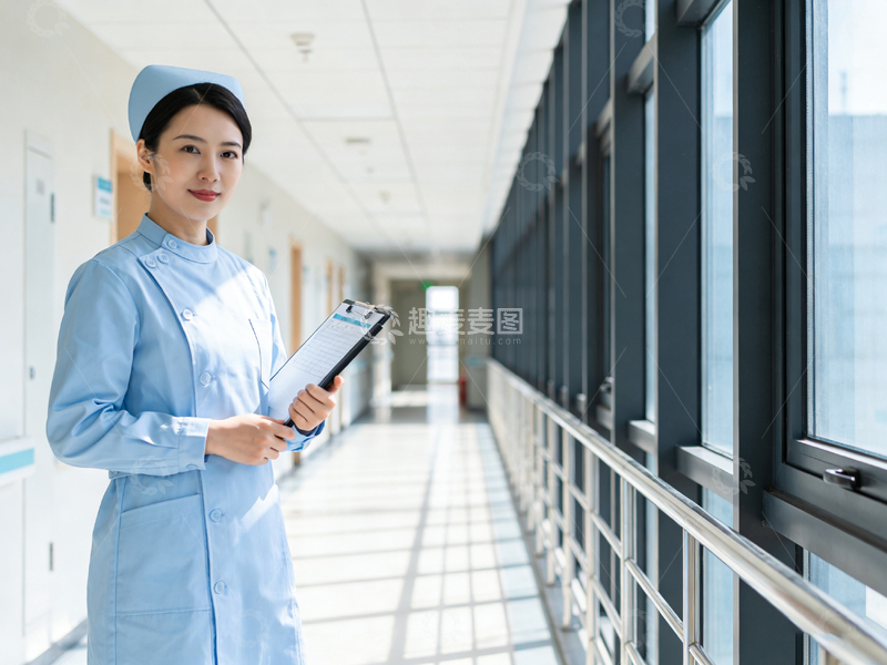 高清大图下载【趣麦麦图】医院走廊护士肖像写实摄影