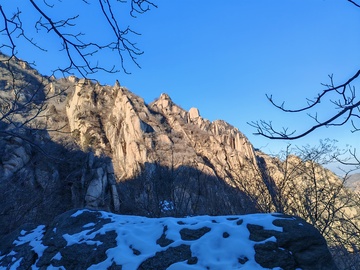 冬日山景雪景自然风光摄影