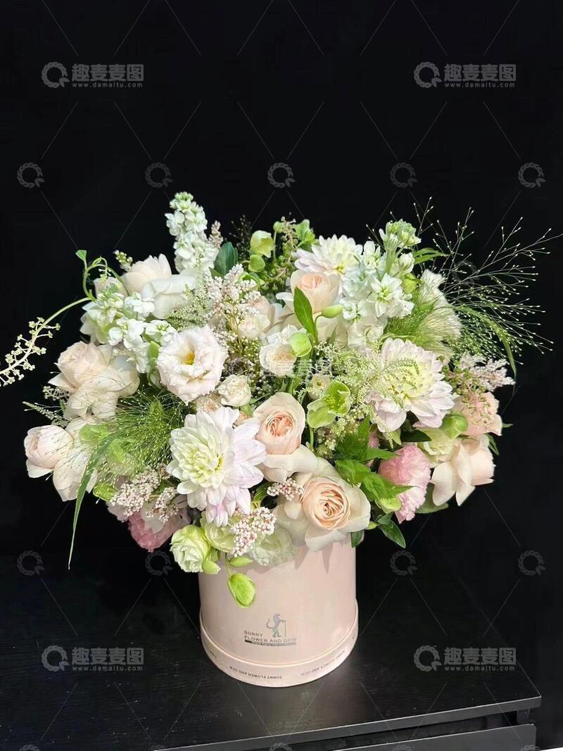 高清大图下载【趣麦麦图】治愈系粉色系鲜花壁纸ins风3