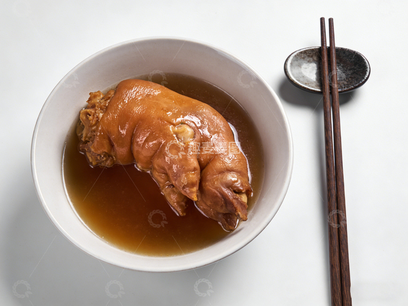 高清大图下载【趣麦麦图】白瓷碗炖猪蹄美食摄影图
