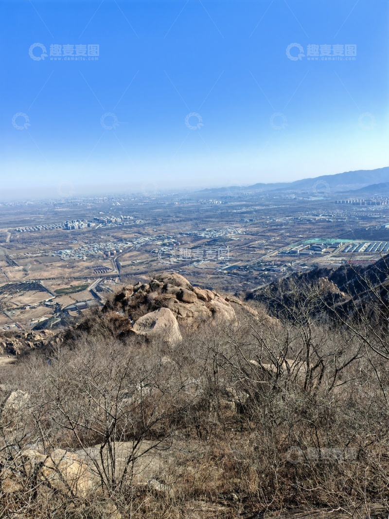 高清大图下载【趣麦麦图】山巅远眺城市风光