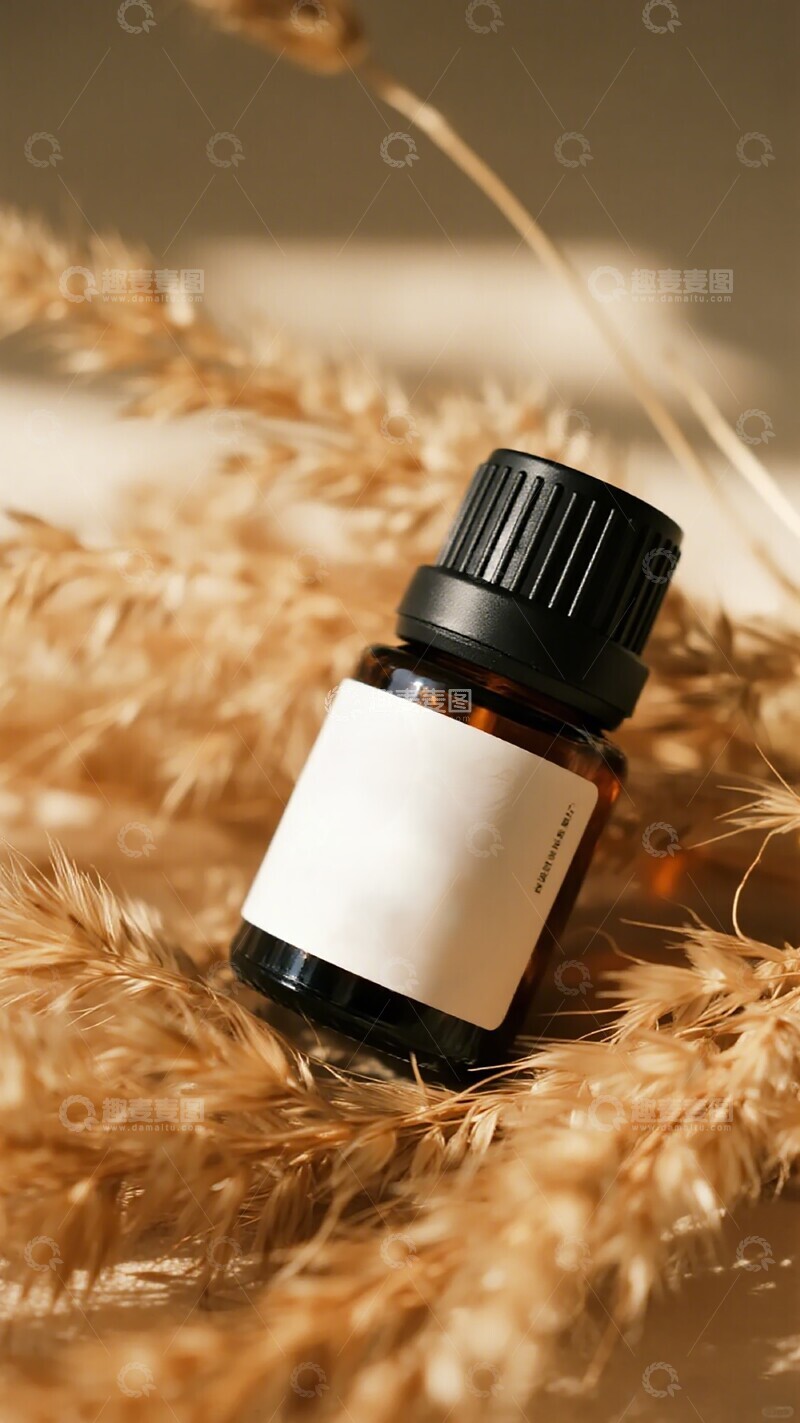 高清大图下载【趣麦麦图】简约精油瓶自然光影摄影