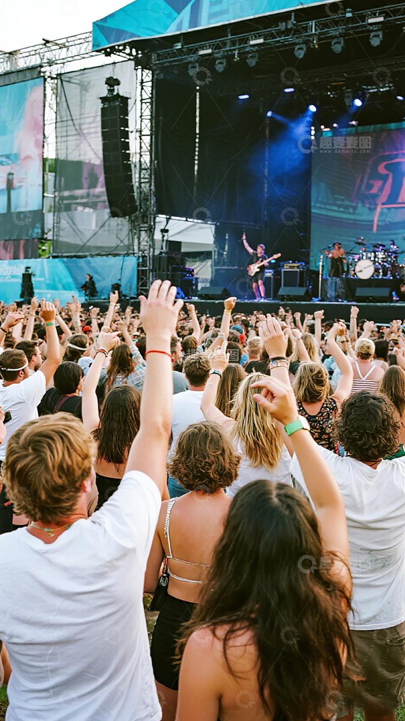 高清大图下载【趣麦麦图】音乐节人群狂欢现场摄影