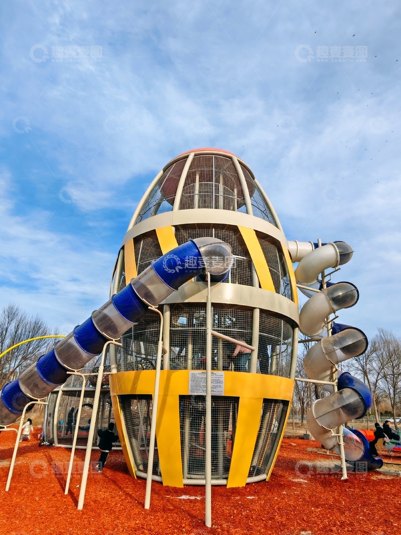 高清大图下载【趣麦麦图】现代风格儿童游乐设施
