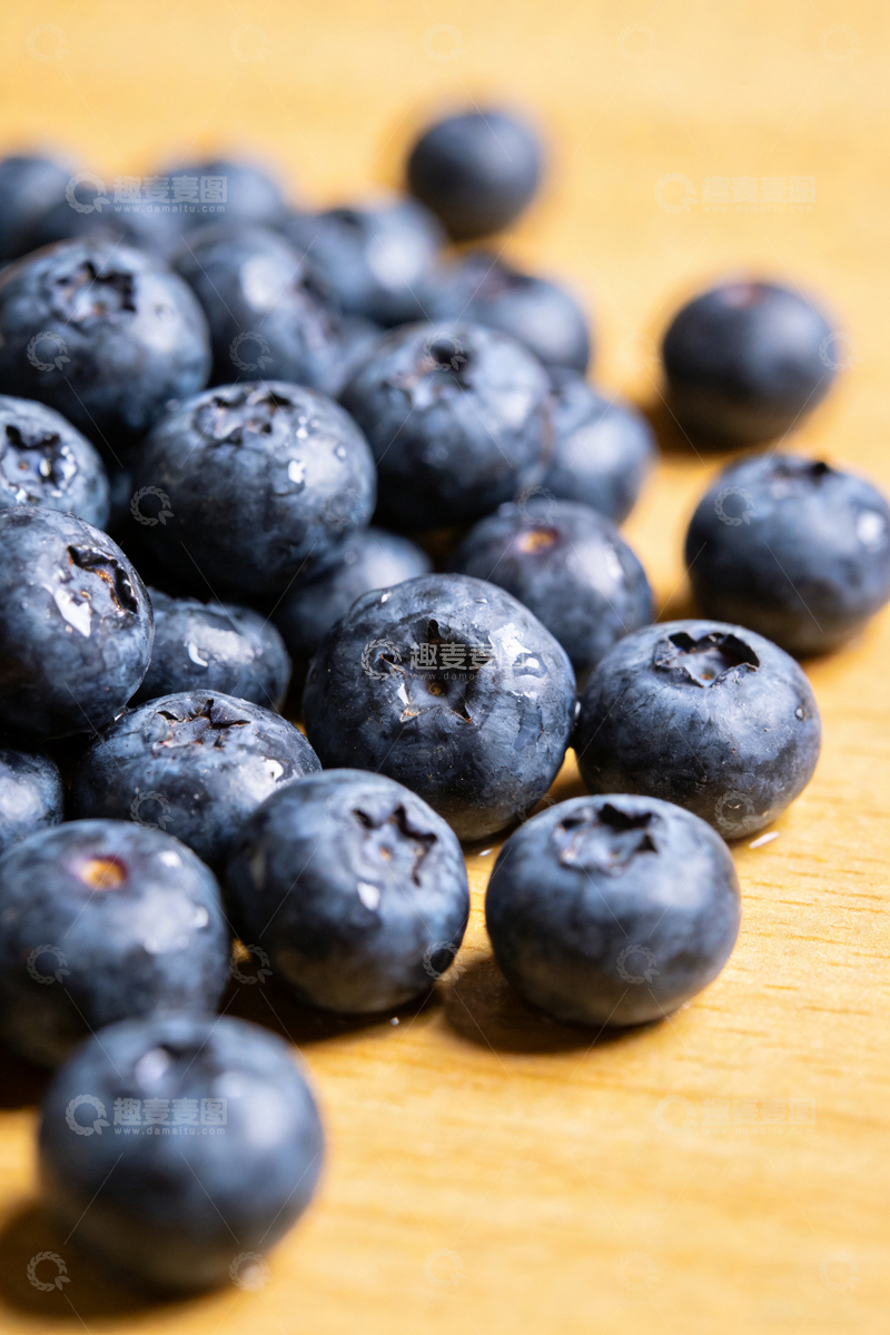 高清大图下载【趣麦麦图】新鲜蓝莓特写摄影图片3