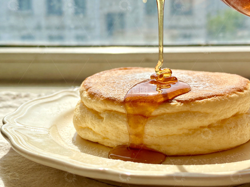 高清大图下载【趣麦麦图】法式舒芙蕾阳光窗前美食摄影