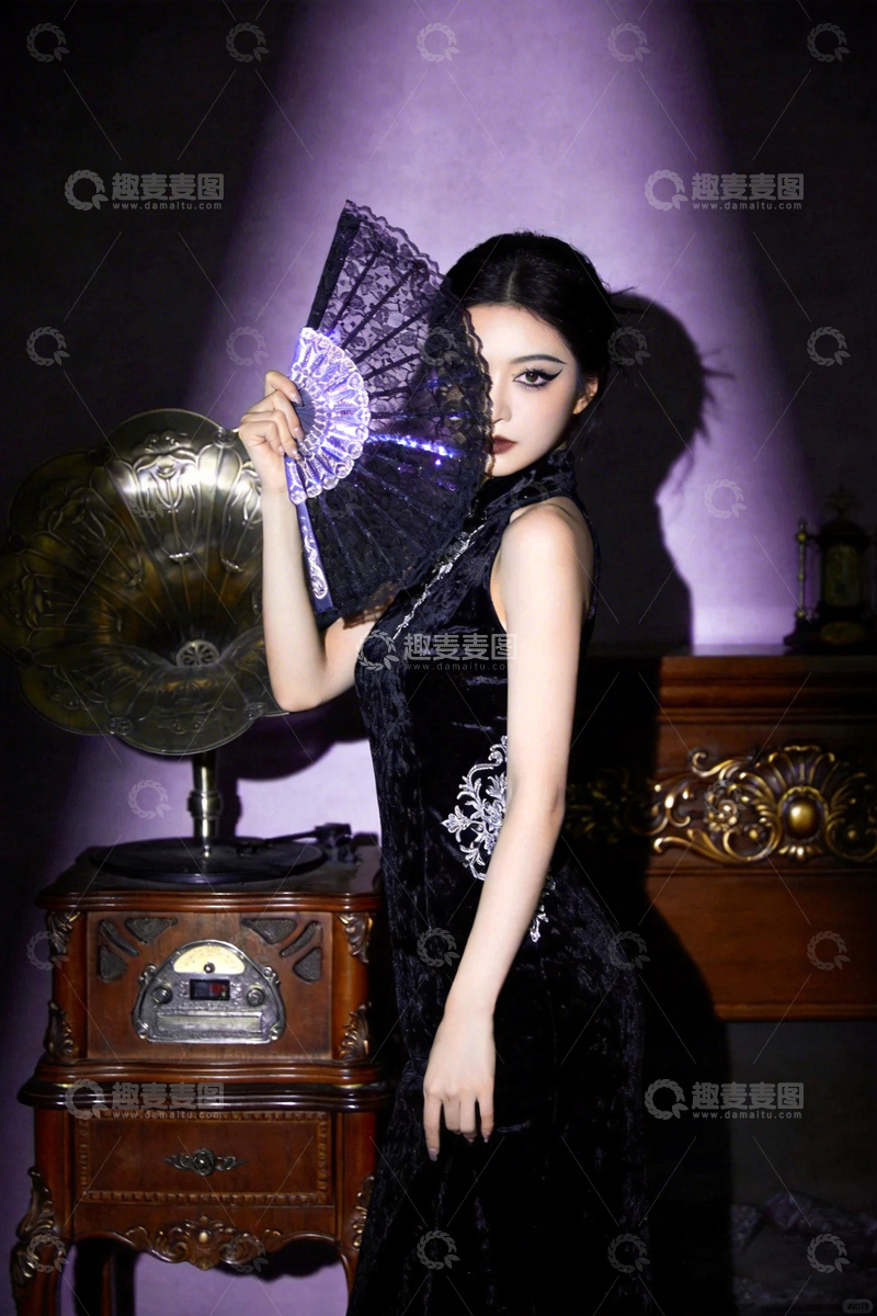高清大图下载【趣麦麦图】复古风女性黑裙摄影