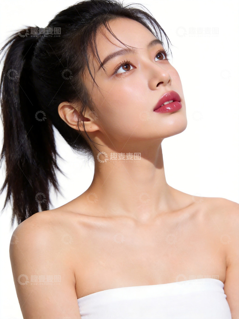 高清大图下载【趣麦麦图】青春马尾美女写真摄影图片