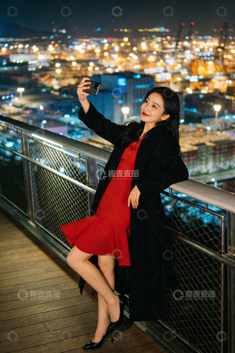 高清大图下载【趣麦麦图】都市夜景自拍时尚大片