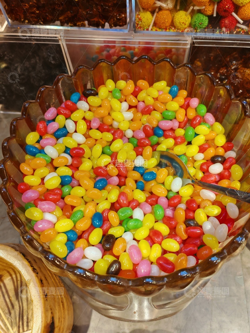 高清大图下载【趣麦麦图】糖果盛宴彩色豆装点器皿