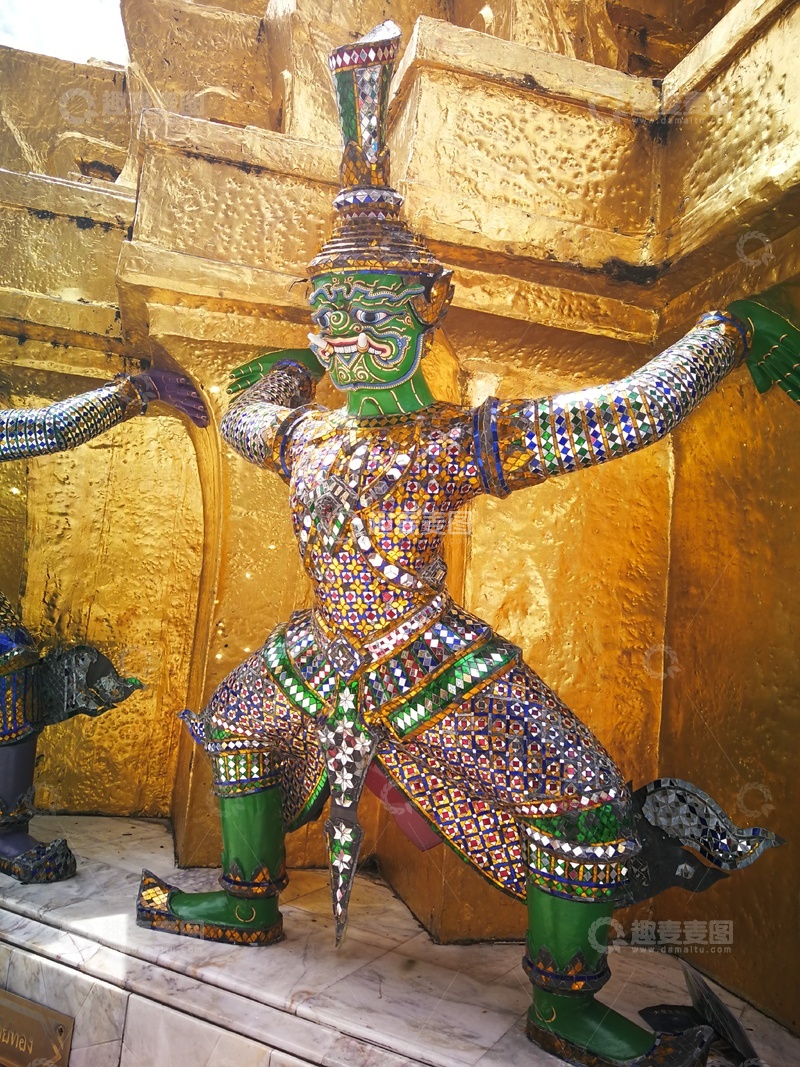 高清大图下载【趣麦麦图】泰国寺庙彩色雕像装饰艺术
