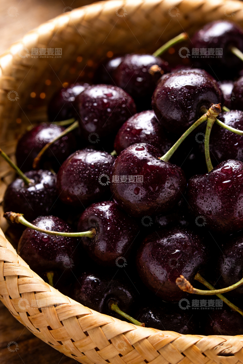高清大图下载【趣麦麦图】新鲜樱桃竹篮特写摄影