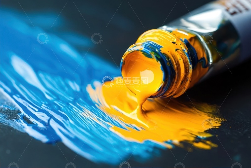 高清大图下载【趣麦麦图】一瓶黄色的颜料摄影