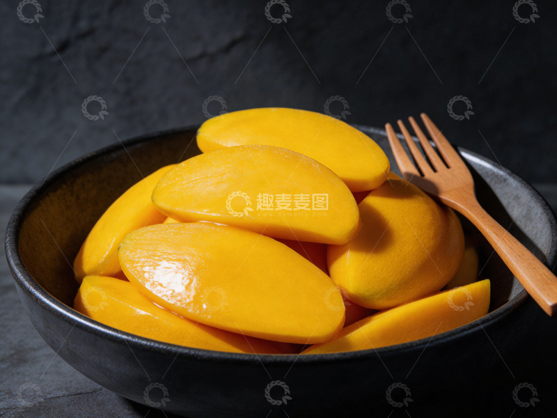 高清大图下载【趣麦麦图】简约风新鲜芒果切片美食摄影
