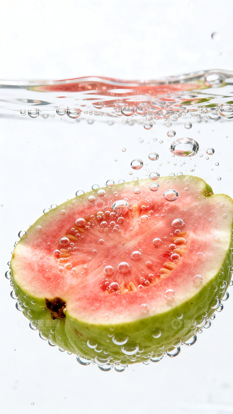 高清大图下载【趣麦麦图】水中的芭乐切块3