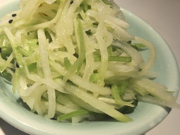 清炒黄瓜丝美食摄影