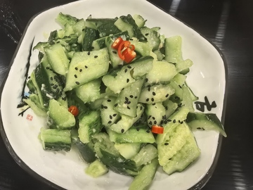 清爽黄瓜拌菜