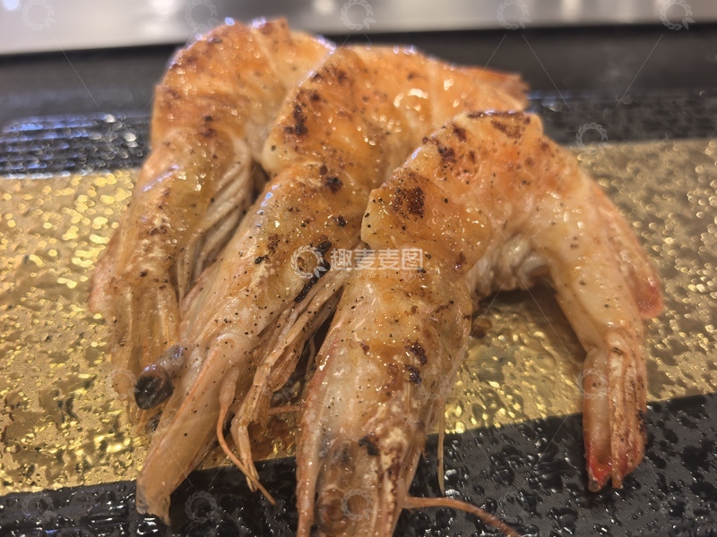 高清大图下载【趣麦麦图】铁板烤虾美食摄影图片