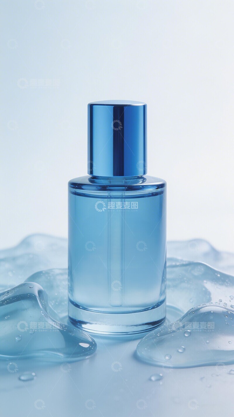 高清大图下载【趣麦麦图】清新蓝色香水瓶特写