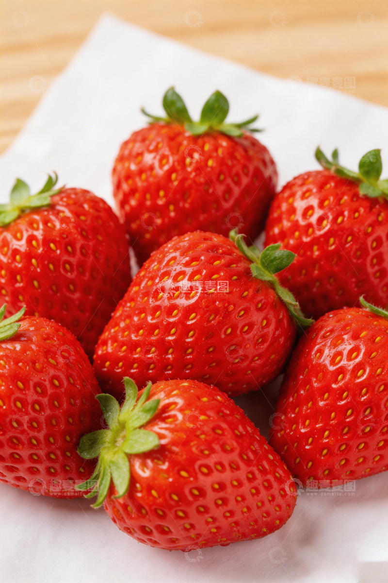 高清大图下载【趣麦麦图】新鲜草莓特写摄影图1