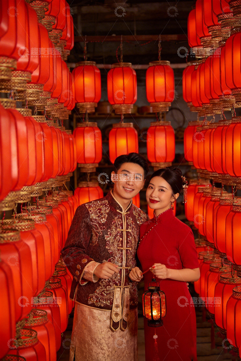 高清大图下载【趣麦麦图】喜庆红灯笼婚纱照