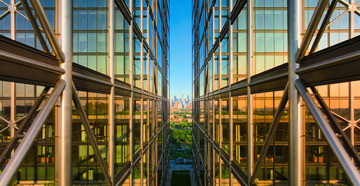 玻璃幕墙都市景观对称摄影