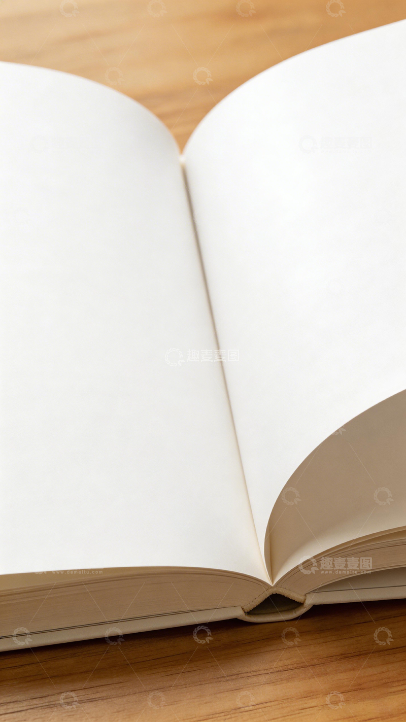 高清大图下载【趣麦麦图】空白书页木质桌面