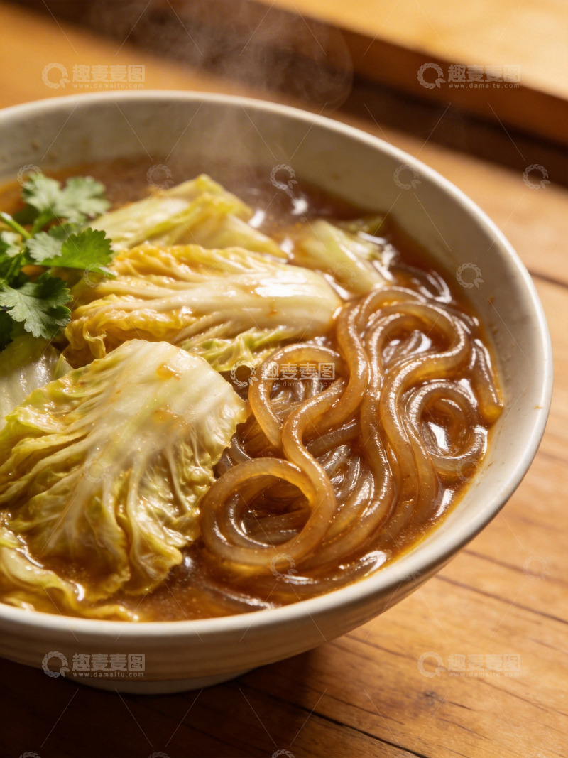 高清大图下载【趣麦麦图】热气腾腾蔬菜面美食摄影