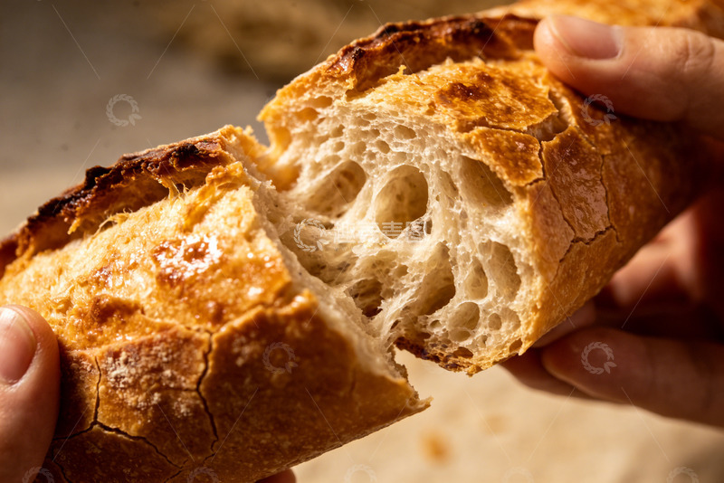 高清大图下载【趣麦麦图】手工法棍面包的质朴早餐时光