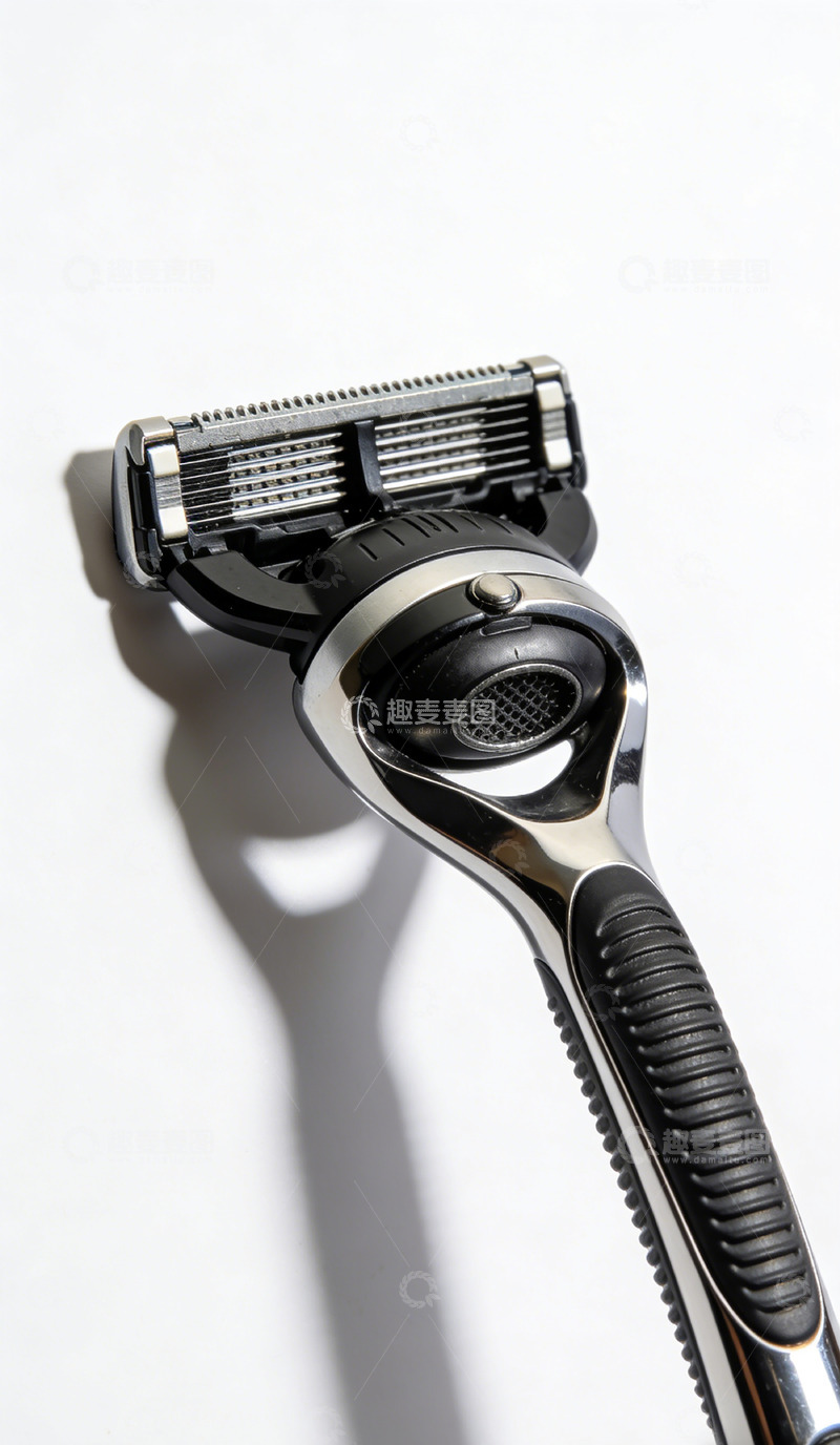 高清大图下载【趣麦麦图】金属电动剃须刀特写摄影