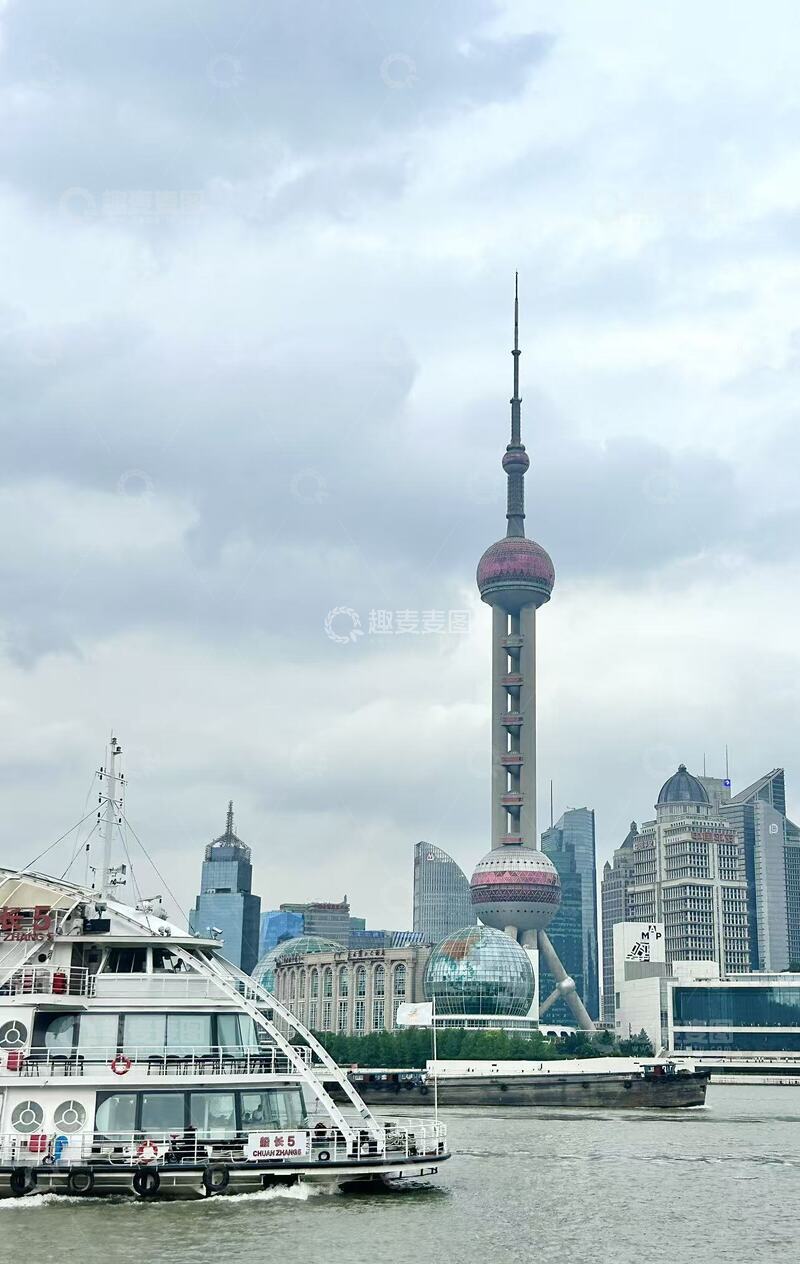 高清大图下载【趣麦麦图】-上海城市天际线东方明珠游船