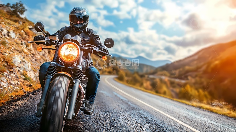 高清大图下载【趣麦麦图】山路骑行摩托车风景摄影广告