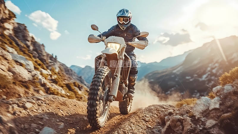 高清大图下载【趣麦麦图】越野摩托山间驰骋
