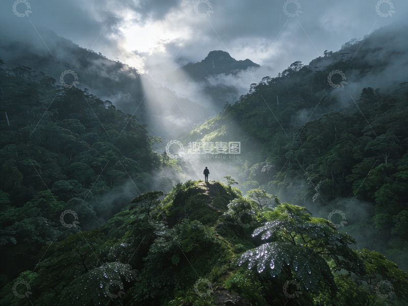 高清大图下载【趣麦麦图】云雾山林探险摄影