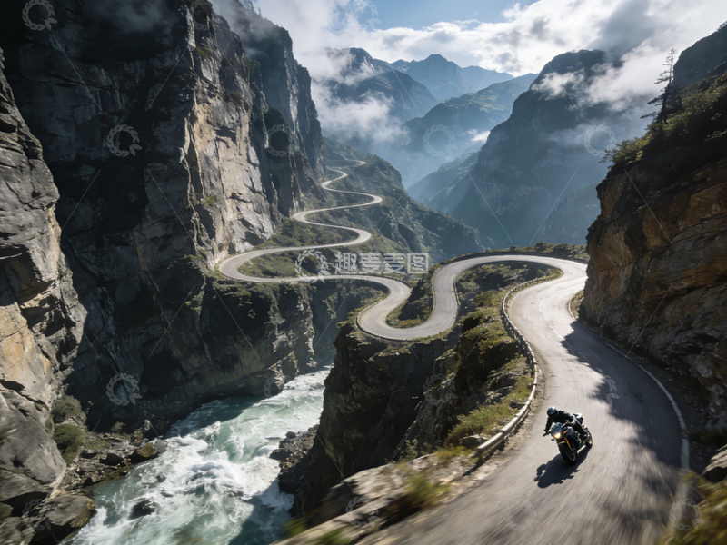 高清大图下载【趣麦麦图】蜿蜒山路摩托车风景