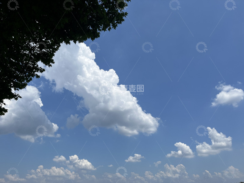 高清大图下载【趣麦麦图】夏天的蓝天白云