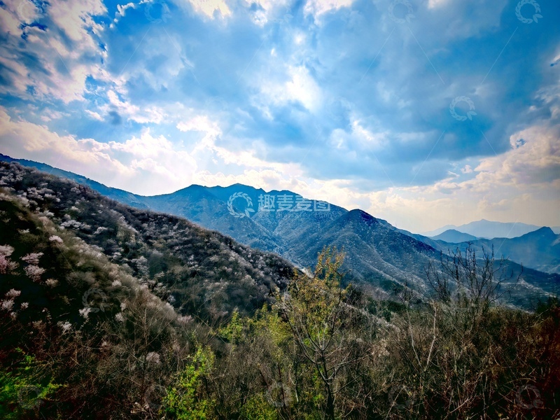 高清大图下载【趣麦麦图】山峦叠翠风光