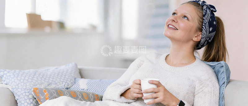 高清大图下载【趣麦麦图】-外国女性头巾使用场景07