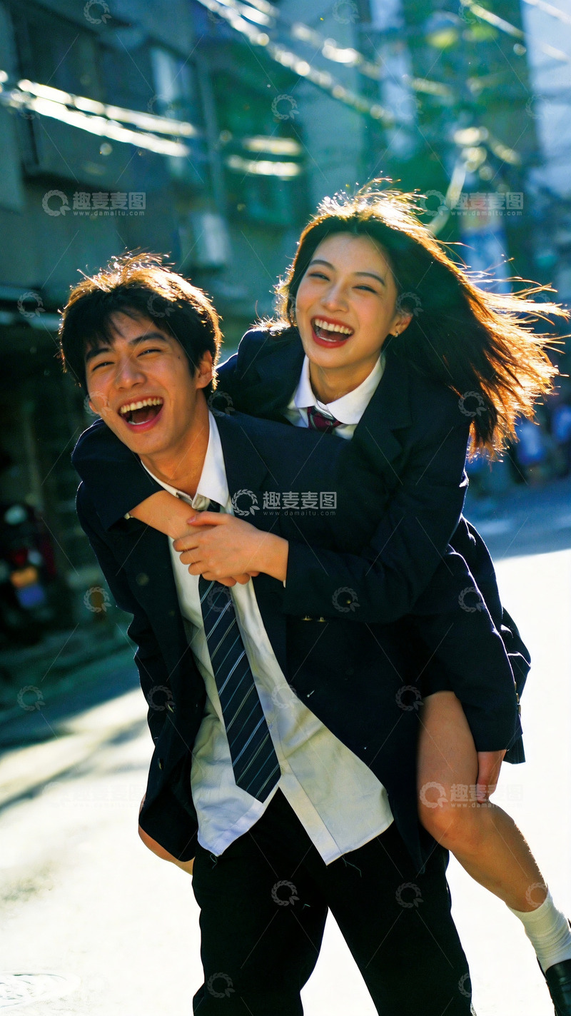 高清大图下载【趣麦麦图】昭和风格电影感高中情侣1