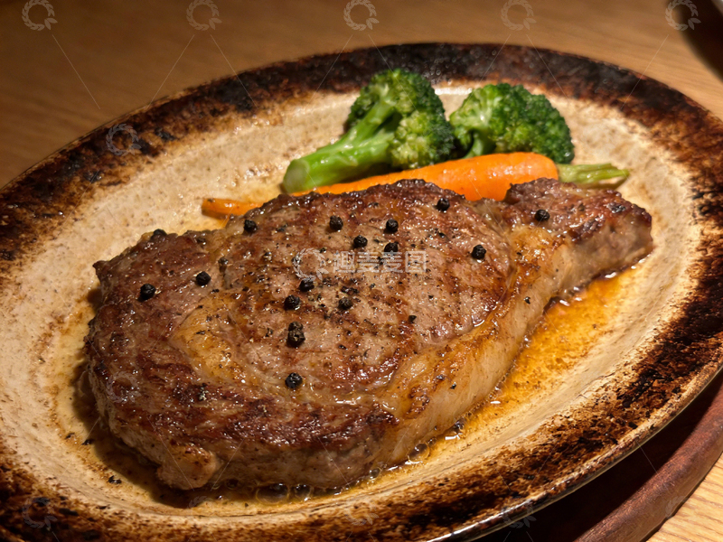 高清大图下载【趣麦麦图】烤牛排配蔬菜美食摄影