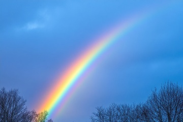 空中的一道彩虹