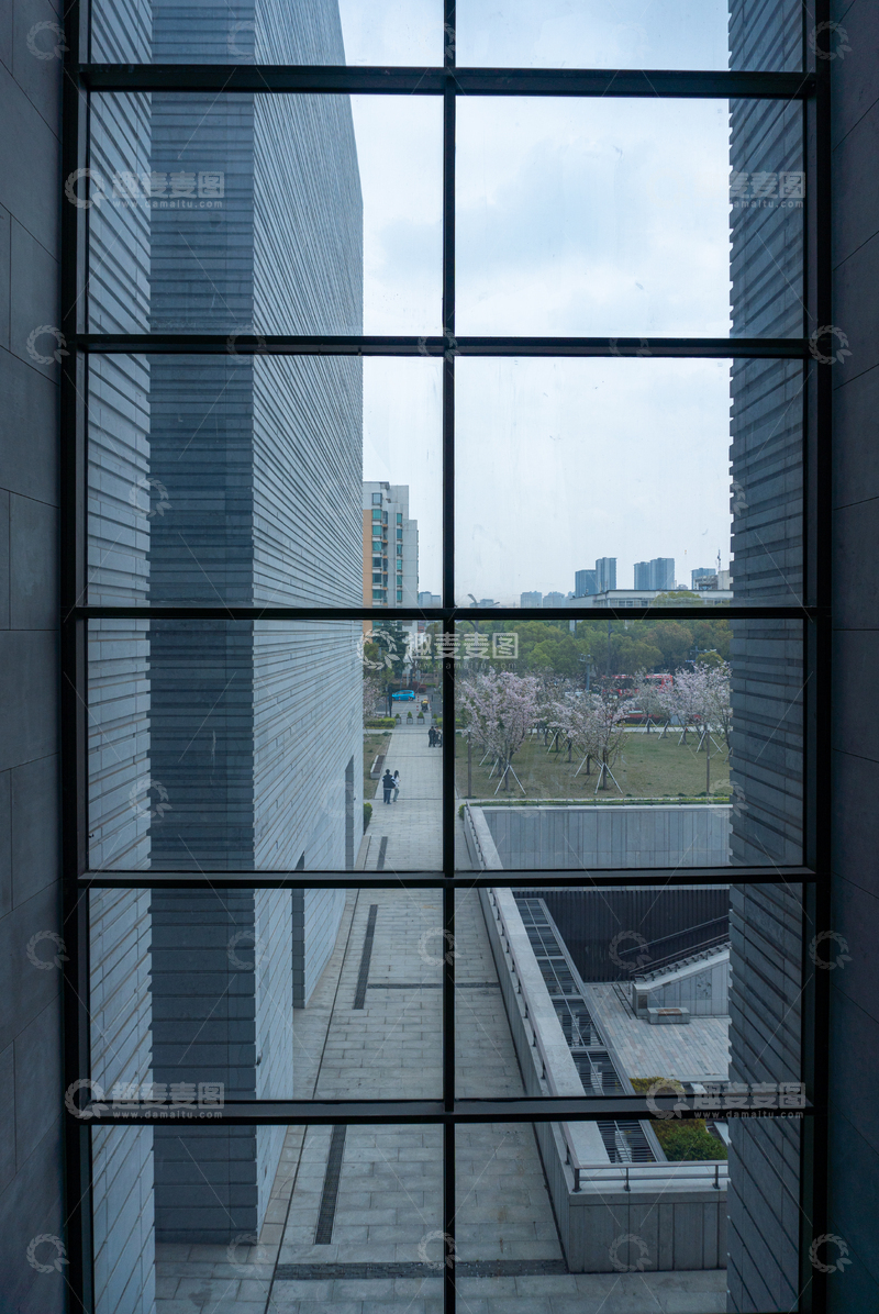 高清大图下载【趣麦麦图】苏州博物馆西馆高楼窗景一景