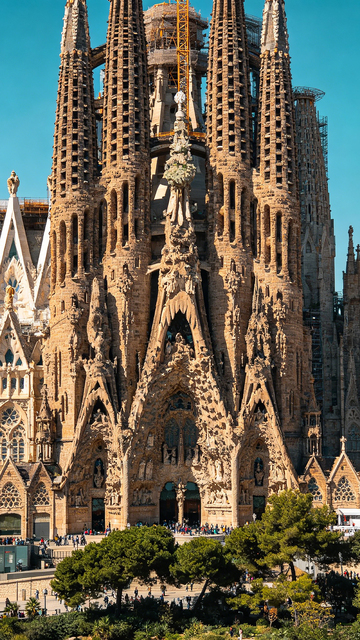 哥特式大教堂建筑细节摄影