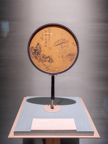 苏州博物馆古风团扇艺术展品