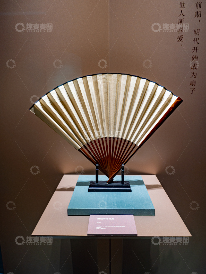 高清大图下载【趣麦麦图】苏州博物馆古风扇子展品展示