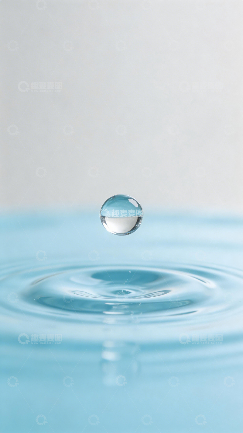 高清大图下载【趣麦麦图】水滴落蓝色水面摄影